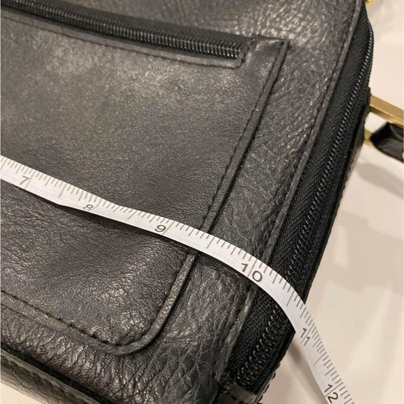 Cornell | Shoulder strap purse I Black and gold details - Picture 7 of 9